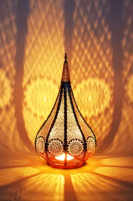 Produktbild von Orientalische Laterne aus Metall Ezana Gold 36cm | Marokkanische Gartenlaterne für draußen oder innen | Marokkanisches Orientalisches Windlicht Gartenwindlicht hängend oder zum hinstellen