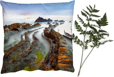 Produktbild von MuchoWow® Zierkissen Sofakissen Wohnzimmer Dekokissen 45x45 cm Nebel - Felsen - Wasser - Natur - Schlafpolster - Polster für das Sofa