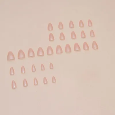Productafbeelding van Kunstmatige nagels, kort, amandelvorm, nude kleur, 24 stuks met lijm, felroze