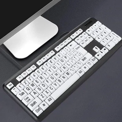 Zdjęcie produktu dla Klawiatura z dużą czcionką, czarna, 104 klawisze, przewodowa, USB, dla osób niedowidzących, seniorów - białe klawisze.