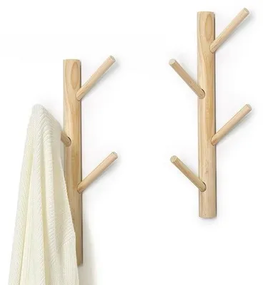 Immagine prodotto di Unyqoos®: Elegante appendiabiti da parete in legno massello di pino, set da 2, 8 ganci, 44 cm × Ø 3,3 cm, montaggio a vite o con adesivo – ideale per ingresso, bagno, camera da letto