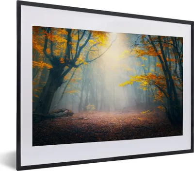 Produktbild von MuchoWow® Gerahmtes Poster Wald - Nebel - Herbst 40x30 cm - Poster mit Schwarzem Bilderrahmen Wandposter Rahmen Foto Bilder - Bilderrahmen - Poster im Rahmen