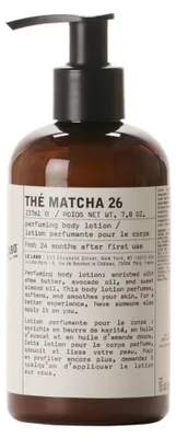 Immagine prodotto di Lozione corpo Thé Matcha 26, 237 ml, con burro di karité, olio di avocado e olio di mandorle dolci: un balsamo nutriente con profumo di matcha, fichi e legno di cedro