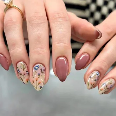 Image de 30 pièces de faux ongles courts, de couleur amande, à coller. Adaptés aux mains et aux pieds. Faux ongles en caoutchouc à appliquer