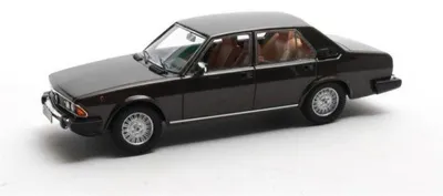Produktbild von Matrix 1:43 Alfa Romeo Alfa 6 2.5 (1979) - bronce