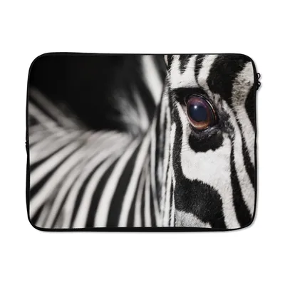 Produktbild von MuchoWow® Laptop Hülle 15 Zoll Nahaufnahme des Auges eines Zebras Laptoptasche - Laptoptasche - Sleeve - Rundum-Schutz