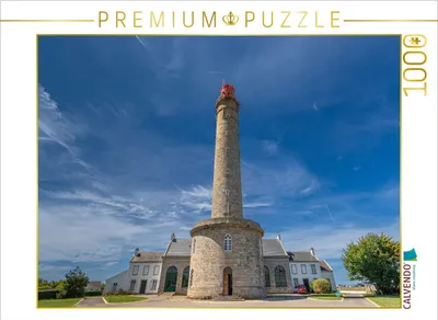 Produktbild von CALVENDO Puzzle Ein Leuchtturm vor einem blauen Himmel mit einer feinen Wolkenzeichnung | 1000 Teile Lege-Größe 64x48cm Foto-Puzzle für glückliche Stunden