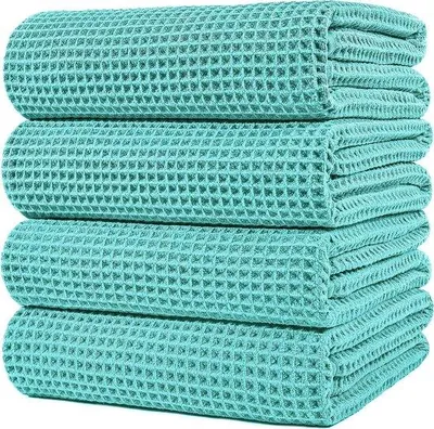 Produktbild von Unyqoos® Mikrofaser-Badetuch 4er-Set – schnelltrocknend & fusselfrei, Waffelstruktur, extra groß 152 x 76 cm, Aqua, Satinbordüre, Luxusgewicht >429 g/m²