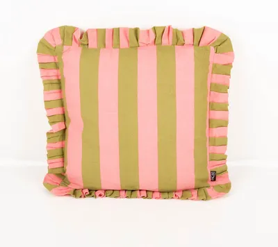 Produktbild von Kissen Summer Stripes mit Rüschenrand rosa grün 45x45cm