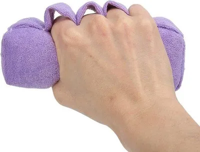 Produktbild von Fingerorthese Kissen für Senioren, Handstütze, Palmschutz