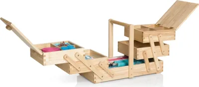 Image de Mallette de couture pliante en bois léger taille. L