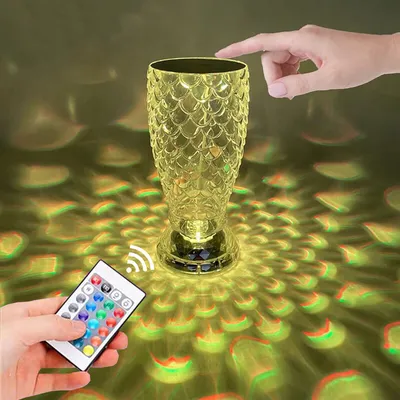 Produktbild von (Meerjungfrauschuppen) Crystal Diamond Tischlampe, 16 Farben USB-Lade-Touch-Lampe Nachttischlampe mit Fernbedienung, LED-Schreibtischleuchten mit Acrylstrahlen