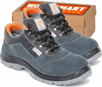 A pair of work boots and their packaging.
