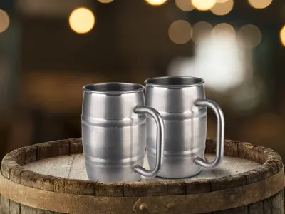 Produktbild von Bierkrug 2-er Set Humpen aus Edelstahl Bierseidel Metallbecher mit Henkel