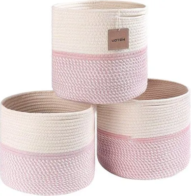 Image de Ensemble de 3 pièces en tissu de coton rouge, idéal pour la fabrication de jouets et de linge