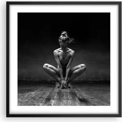 Produktbild von Gerahmtes Poster - Schwarzer Rahmen - Tänzerin Frau Ballerina - 50x50 cm - Wand Bild - Wanddeko - Wandbilder - Kunstposter - Wandposter - Bilderrahmen - Bilder - Kunstdruck - P2BAC50x50-4925