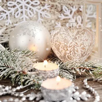 Produktbild von 20 Servietten Elegant Ornaments - Anhänger und Teelichte 33x33cm