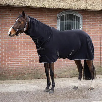 Produktbild von Fleecedecke Terry-dry mit integriertem, aufrollbarem Halsteil für Stall und nach dem Reiten