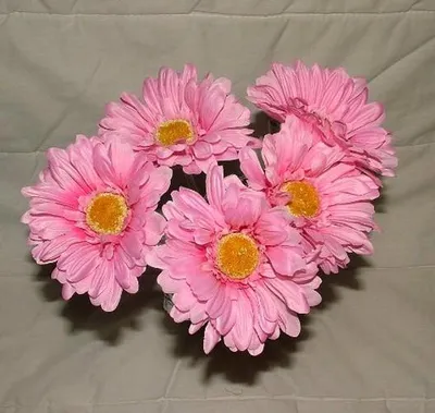 Image de Lot de 6 gerberas artificielles de couleur rose pâle, avec de grandes fleurs