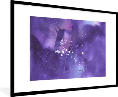 Produktbild von MuchoWow® MuchoWow® Gerahmtes Poster Manta - Weltraum - Lila 90x60 cm - Poster mit zchwarzem Bilderrahmen - Wanddekoration - Fotos