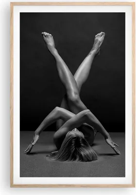 Produktbild von Gerahmtes Poster - Rahmen in heller Eiche - Frau Gymnastik Yoga - 61x91,5 cm - Wand Bild - Wanddeko - Wandbilder - Kunstposter - Wandposter - Bilderrahmen - Bilder - Kunstdruck - P2NPA61x91-4957