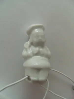 Produktbild von Porzellan Tropfenfänger Koch, weiß, für Kaffee- oder Teekannen, Figur Köche Figuren
