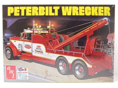Obrázek produktu pro Peterbilt 359 Wrecker tahač plastový model auta 1:25 AMT