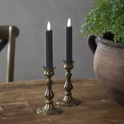 Zdjęcie produktu dla Szwedzki Zestaw 2x Świeca LED Woskowa Obiadowa FLAMME Czarna 15 cm, Ciepłe Światło, Timer, Wosk