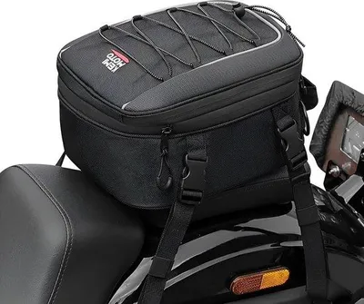 Productafbeelding van CarryQuest® - Rugzak voor motorfietsen, 7-12 liter, waterdicht, zwart