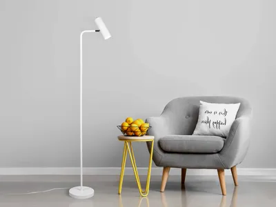 Produktbild von LED Stehlampe mit schwenkbarem Spot Weiß Wohnzimmerlampen Leselicht hinter Sofa