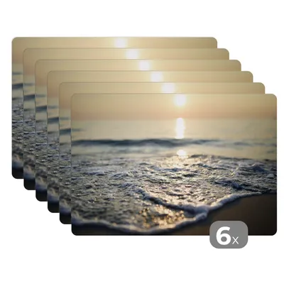 Obrázok produktu pre MuchoWow® Podložky Sada 6 podložiek Umývateľné podložky 30x45x0.3cm More - slnko - pláž Podložka pod stôl Nekĺzavá a odolná voči teplu