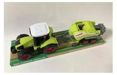Immagine prodotto di Trattore con macchine agricole