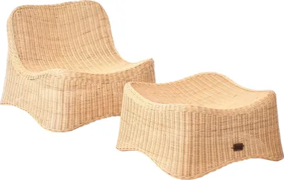 Produktbild von BELIANI Gartensessel mit Hocker Naturfarben Rattan Niedriger Sitz Stapelbares Set Loungesessel Gartenmöbel Outdoor