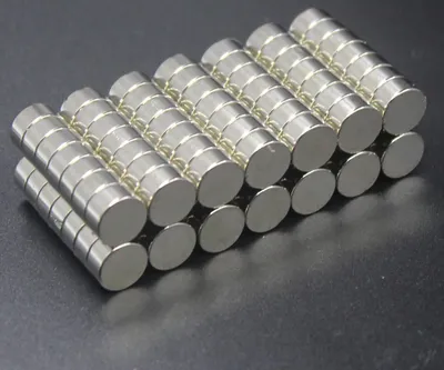 Immagine prodotto di Magneti al neodimio Disco super magnetico forte 10x5 mm 5 pezzi Lavagne magnetiche in vetro, lavagna magnetica, lavagna bianca, lavagna, bacheca, frigorifero