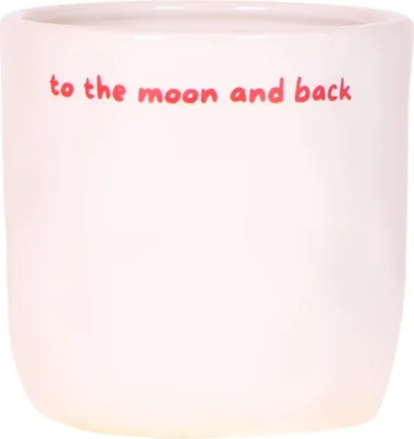 Produktbild von Ziertopf „To the Moon and Back“ – Ø9cm – Weißer Keramiktopf mit rotem Schriftzug – Dekorativer Blumentopf als Geschenkidee – Romantische Deko für Zuhause & Büro