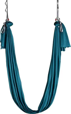 Produktbild von Aerial Yoga Hammock & Swing, 5.5 Yards, Aerial Yoga Starter Kit with 100gsm Nylon Fabric, Full Rigging Hardware & Easy Set-up Guide, Antigravity Flying for All Levels Fitness Bodybuilding, Green