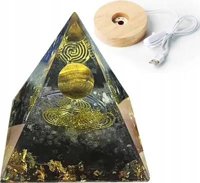 Obrázok produktu pre Pyramída ORGONIT + LED PODSTAVEC LAMPY 5cm KRYŠTÁLOVÝ KAMEŇ AMULET 5cm HX05
