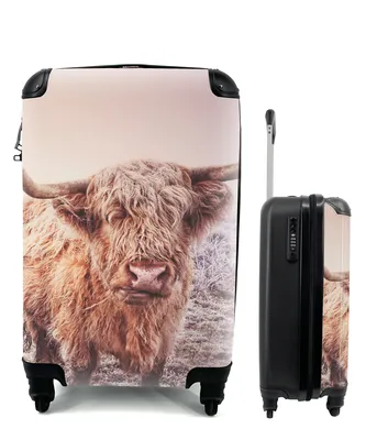 Produktbild von MuchoWow® Koffer Handgepäck Trolley Rollkoffer Kleine Reisekoffer mit 4 Rollen - Schottische Highlander - Schnee - Sonne - Cabin Size < 55x40x23 cm & 55x40x20 cm - Fotokoffer - Kabinenkoffer - Boardgepäck - Reise-Box - Reisekoffer - Reisegepäck - Koffer mit Bild - Trolley für Kinder