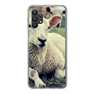 Produktbild von MuchoWow® Handyhülle Schutzhülle Hülle für Samsung Galaxy A32 5G Schaf - Lamm - Gras Silikon Softcase Handy Hülle - Softcase