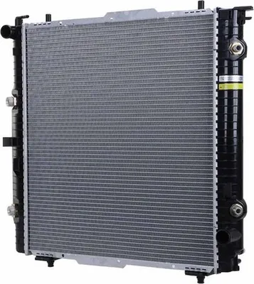 Produktbild von Kühler Motorkühlung Kühlrippen gelötet 535 - 568 mm HELLA für u.a. MB G-KLASSE