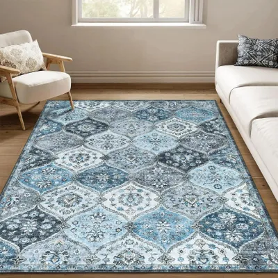 Obrázok produktu pre Umývateľný koberec – koberec do obývačky – 120 x 170 cm – geometrický vzor – nízky vlas – protišmykový – polyester – sivomodrej farby