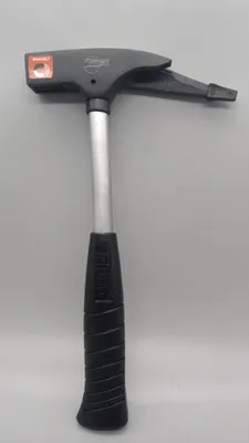 Produktbild von TRIUSO Latthammer 600g mit Magnet Dachdeckerhammer Zimmermannshammer