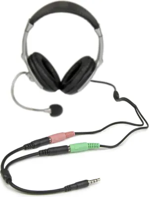 Produktbild von StarTech.com 3,5mm Klinke Audio Y-Kabel - 4 pol. auf 3 pol. Headset Adapter für Headsets mit Kopfhörer / Microphone Stecker - St/Bu, Schwarz, 3.5 mm, 2 x 3.5 mm, Stecker, Buchse, Polyvinylchlorid (PVC)