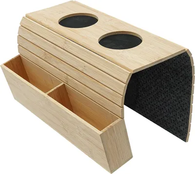 Produktbild von Bambus Sofa Armlehnen Tablett - Becherhalter für Getränke - Rechteckig - Rutschfeste Filzunterseite - Minimalistisches Design