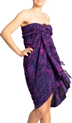 Produktbild von PANASIAM Sarong B Wachsbatik Rot- und Lilatöne Pareo