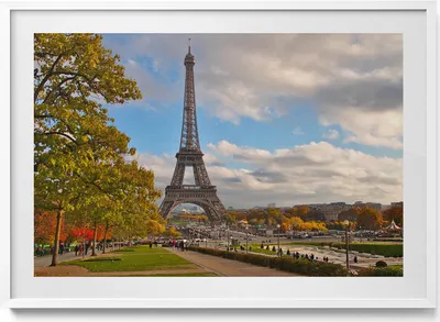 Produktbild von Herbst in Frankreich Eiffelturm– Wandbild mit Rahmen – Gerahmtes Bild  – Wanddekoration – 100x70 cm –  Weiß Rahmen