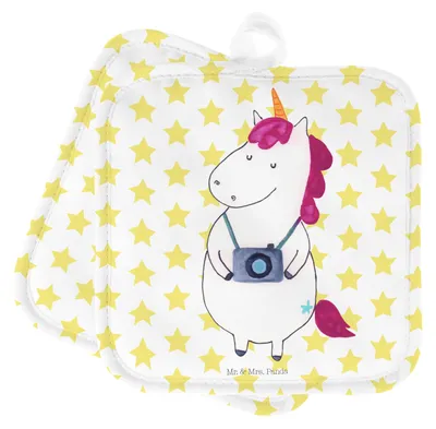 Produktbild von Mr. & Mrs. Panda Topfuntersetzer Einhorn Fotograf - Weiß - Geschenk, Topflappen, Unicorn, topfhalter, Ofenlappen, Kochlappen, Einhörner, Set, Urlaub, Städtereise