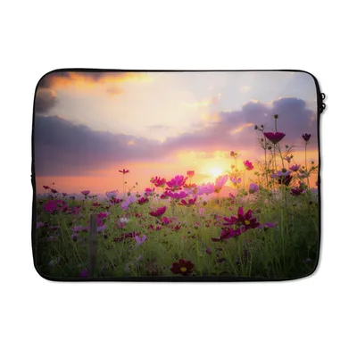 Produktbild von MuchoWow® Laptop Hülle 13 Zoll Sonnenuntergang - Blumen - Rosa - Natur - Grün Laptoptasche - Laptophülle - Sleeve - Rundumschutz