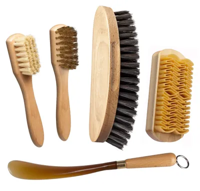 Produktbild von Braune Schuhputzset mit Bürsten