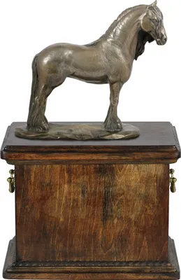 Productafbeelding van Art-Dog Dierenurn – Friese merrie – gegoten uit bronspoeder en hars